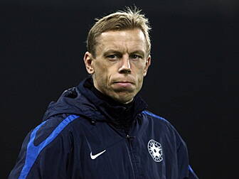 Team 33 | Ex-keeper Mart Poom...
